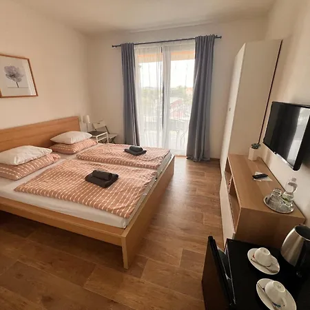 Cafe Na Svahu Gasthof 4*