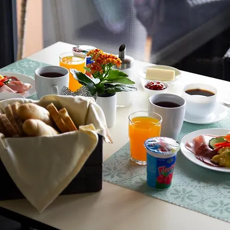 Penzion Cafe Na Svahu Cheb